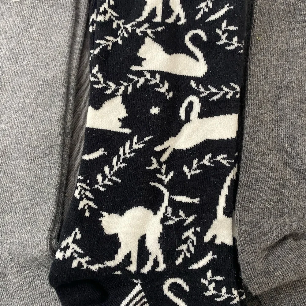 Assorted Gray, Black, and White Socks 3 crew 3 low cut patriotic